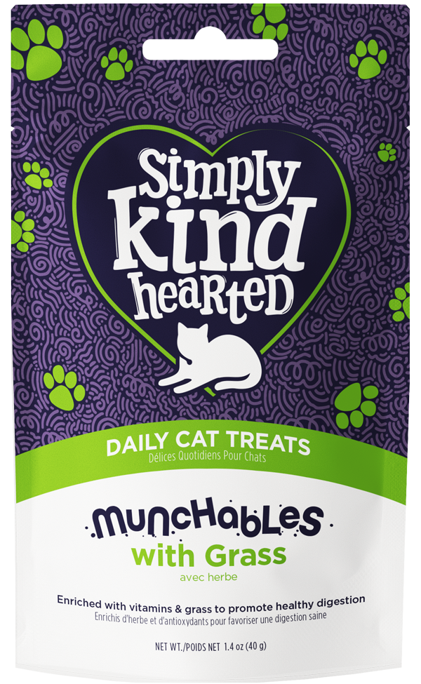 Simply Kind Hearted Cat Munchables With Grass