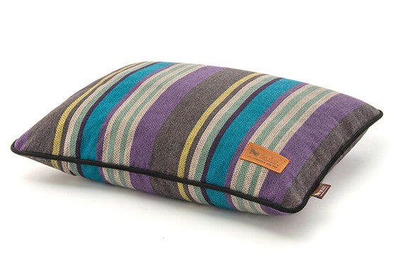 P.L.A.Y. Horizon Lake Pillow Dog Bed