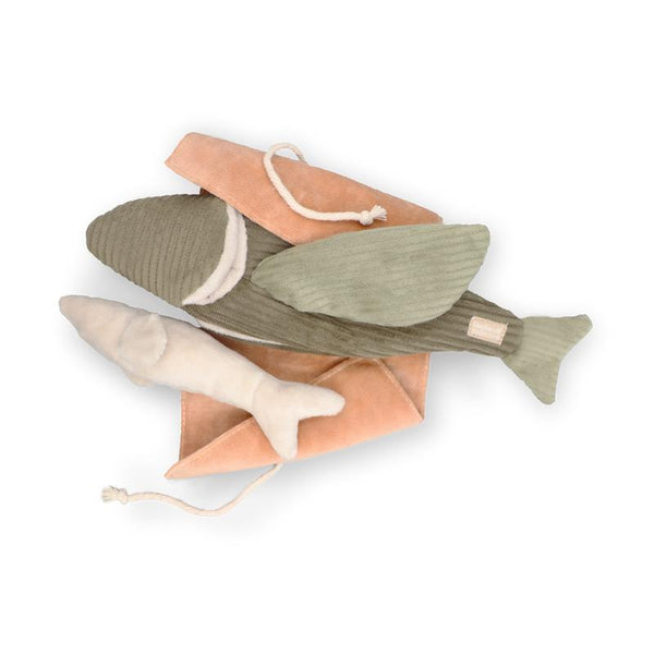 Lambwolf Collective Flying Fish 2-in-1 Burrow & Snuffle Dog Toy