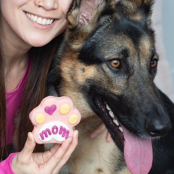 Bosco & Roxy's Mom Paw Dog Treats