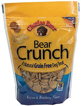 Charlee Bear Natural Bear Crunch Bacon & Blueberry Gâteries pour chiens sans grains, sac de 8 oz