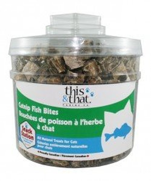 This & That Snack Station Catnip Fish Bites Cat Treats, 200-count