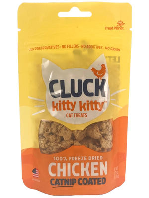 Cluck Kitty Kitty Friandises pour chats au poulet lyophilisé avec enrobage à l’herbe à chat