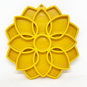 SodaPup eTray Plateau d'enrichissement Mandala Mangeoire lente pour chien, Jaune