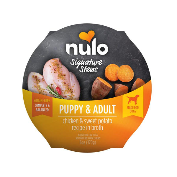 Nulo Signature Stews Poulet & Patate douce en bouillon Nourriture humide chiot & adulte en cup