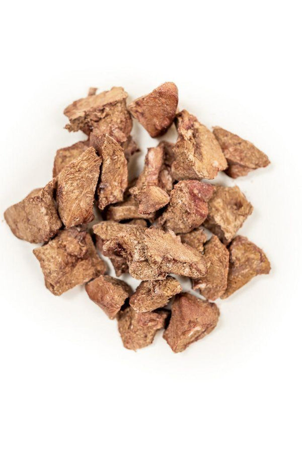 Winnie Lou The Feline Co. Friandises lyophilisées Bouchées de cœur de bison pour chats