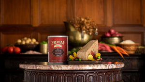 La nourriture Fromm Pâté de bœuf et d'orge pour chiens